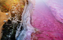 Batavia-Coast,-Hutt-Lagoon,-near-Port-Gregory,-Tourism-WA112552---cropped.jpg