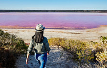 Batavia-Coast,-Hutt-Lagoon,-near-Port-Gregory,-Tourism-WA112556.jpg