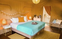 BeachCampRetreat_king_room-1200x800.jpeg