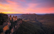 Blue Mountains - Three Sisters over Jamison Valley, Destination NSW 159801-56.jpg