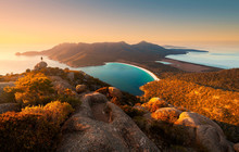 East-Coast-Tasmania_Freycinet-National-Park_Wineglass-Bay_Walking_133522-2.jpg