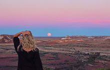 Kanku-Breakaways-Conservation-Park-moon-Credit-Elise-Cook.jpg