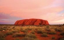 c2bbdaffc9a049bba9e709e297b0f8e3y17-uluru-sacred-sites-bbq-aat-kings-red-centre_lg-1024x576.jpeg