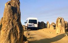 driving-through-the-pinnacles-desert-1.jpg