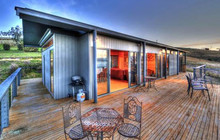 img-captains-cabin-bruny-island-1-600x346.jpeg