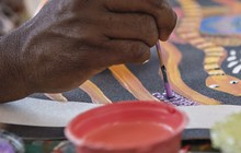 maruku-dot-painting-workshop-credit-tourism-nt-t.jpeg