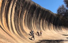 nullarbortravel_41394904_612745945794502_988397497375479108_n.jpg