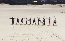 tasmania-tourists.jpg