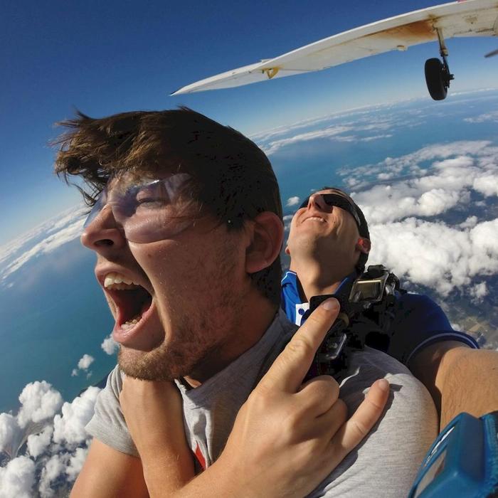 SKYONE Cairns Tandem Skydive up to 14,000ft - Free Transfers