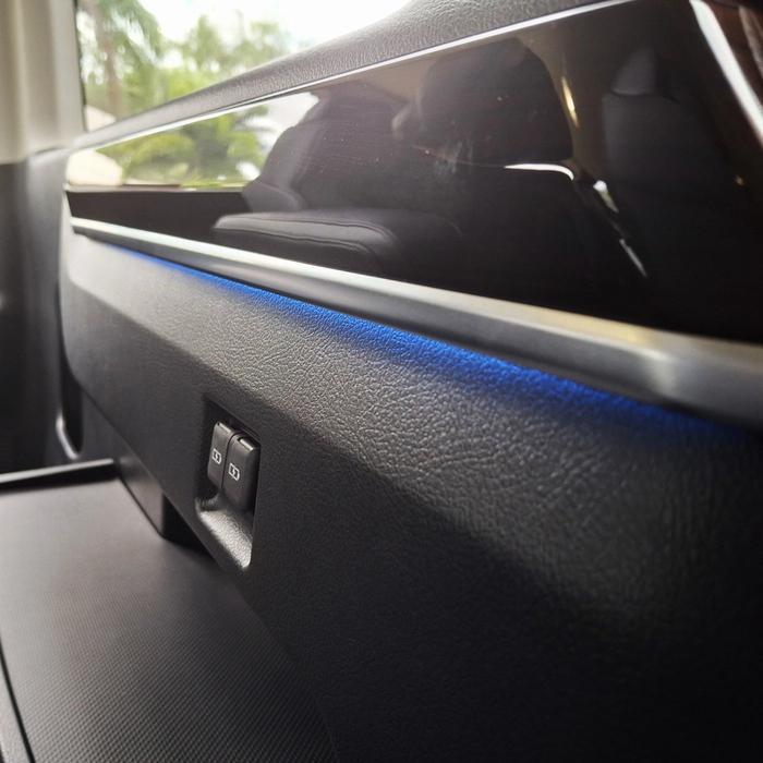 Airlie Beach Transfers Luxury Private Transfer Proserpine Airport to Airlie Beach (5 Seats Toyota Granvia)