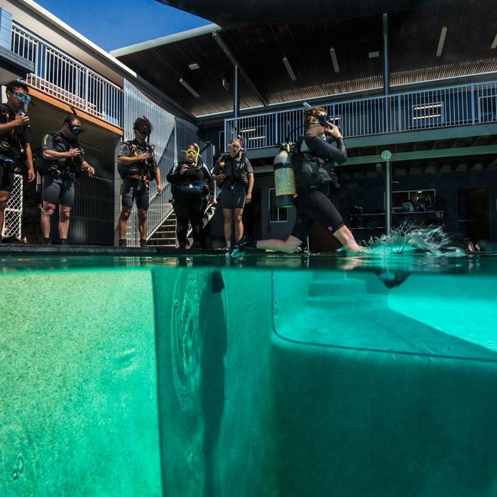 Pro Dive Cairns Refresher Course