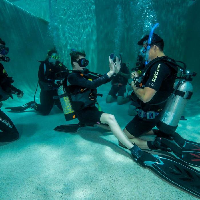 Pro Dive Cairns Refresher Course