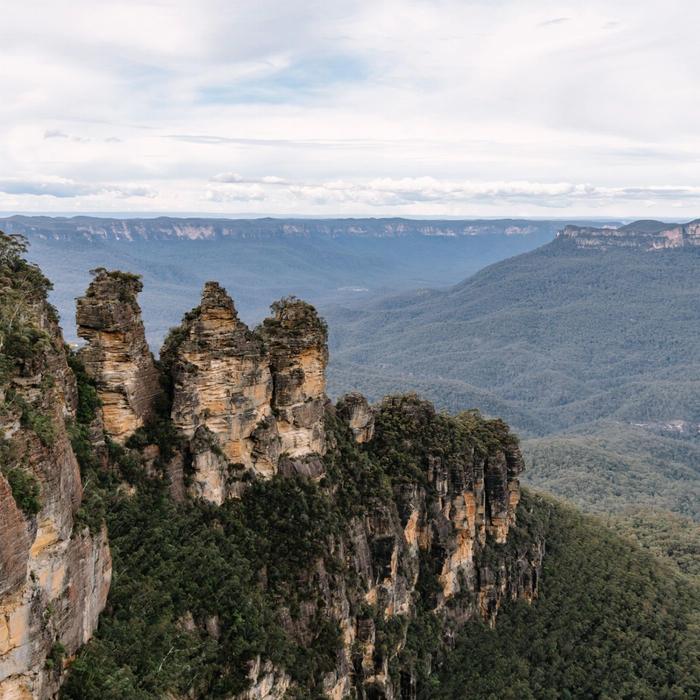 Colourful Collective Travel Blue Mountains & Wildlife Park Colourful Day Trip (SAVER fare - non refundable)