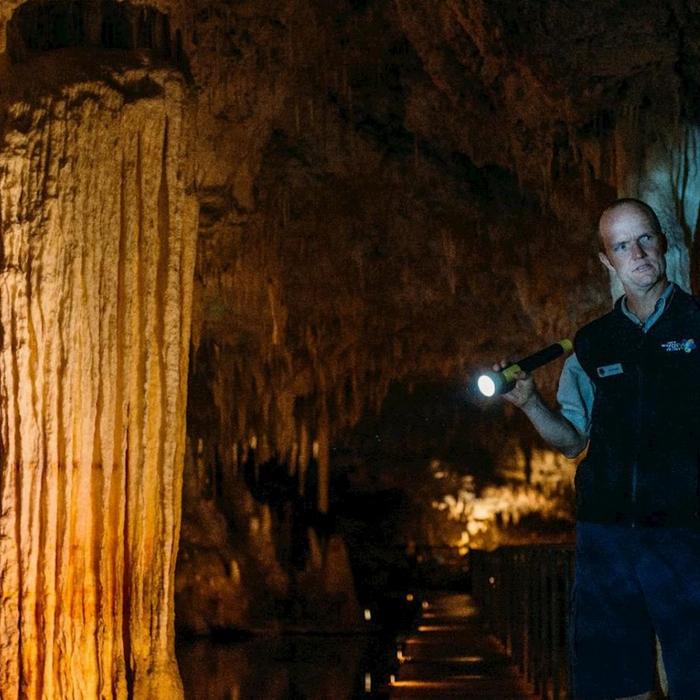Capes Foundation Lake Cave Fully Guided Tour