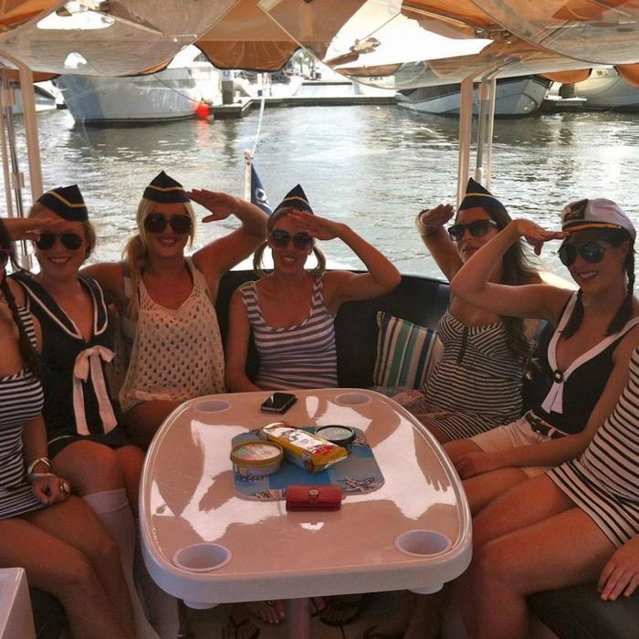 Duffy Down Under Boat Hire, Cruises & Tours Duffy Boat Snug Classic - Private Skippered Cruise