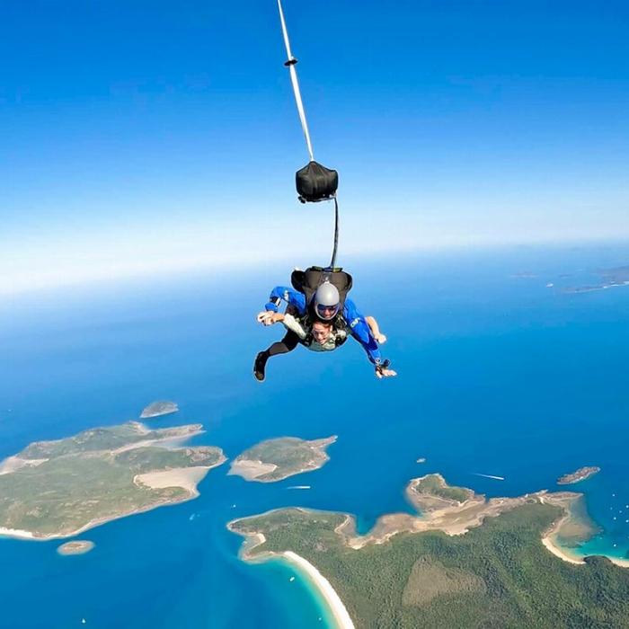 Skydive Australia Airlie Beach Tandem 8000ft Tandem Skydive (with Transfer)