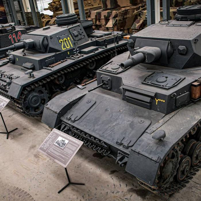 Down Under Tours Artillery Museum Half Day Afternoon Tour