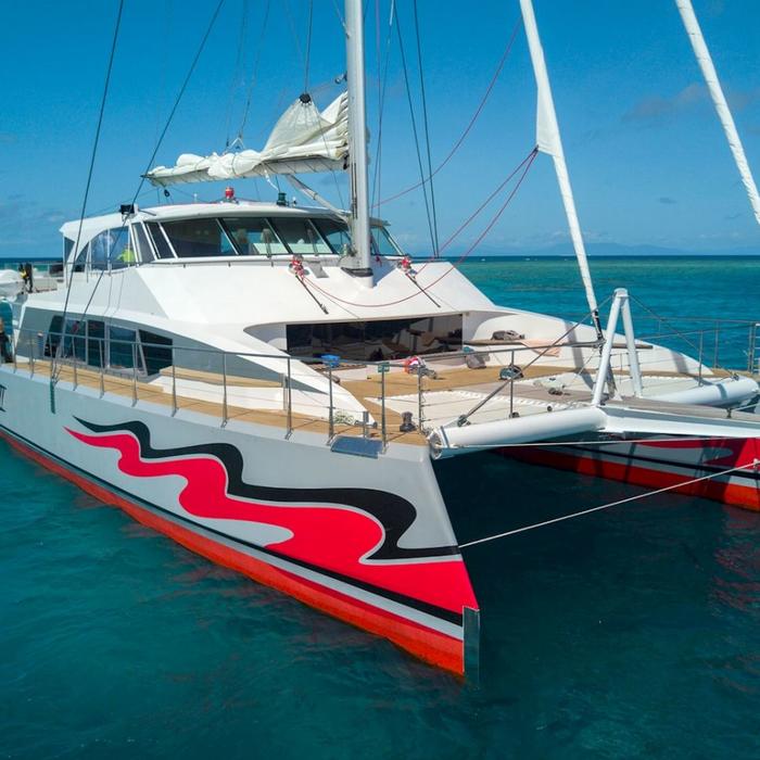 Passions of Paradise Full Day Outer Great Barrier Reef Tour + 1 Certified Dive
