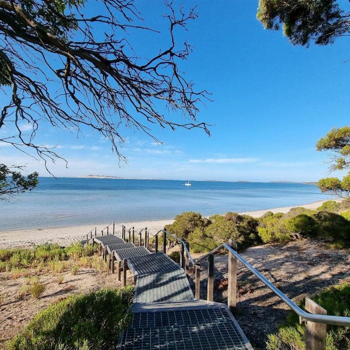 Tour South Port Lincoln National Park Sightseeing & Off-road Tour