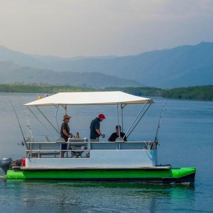 Cairns Boat Hire 8 Man Pontoon