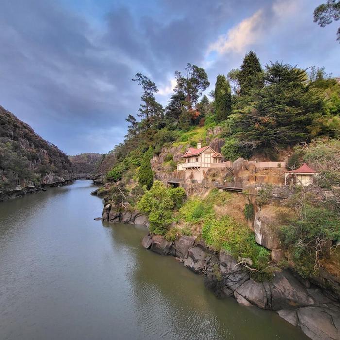 Under Down Under Comfort Tour - Tasmanian Discovery - Single Room
