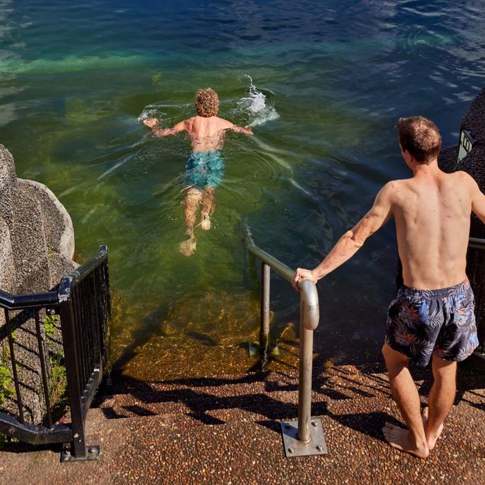 Via Travel Brisbane to Cairns Great Barrier Reef Comfort Tour - Private Single Ensuite