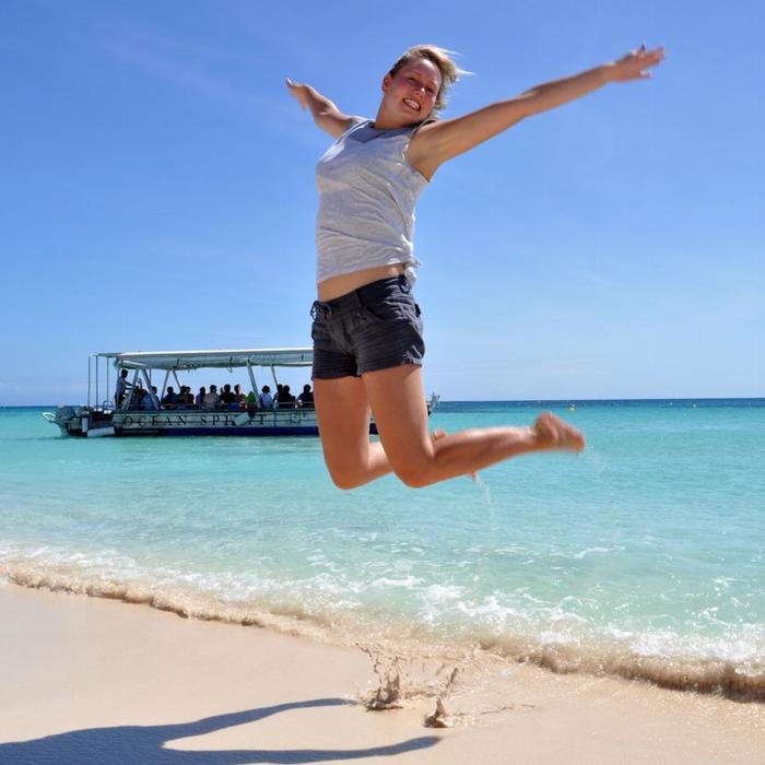 Ocean Spirit Cruises Ocean Spirit Michaelmas Cay (+ 1 Marine Biologist Guided Snorkel Tour)