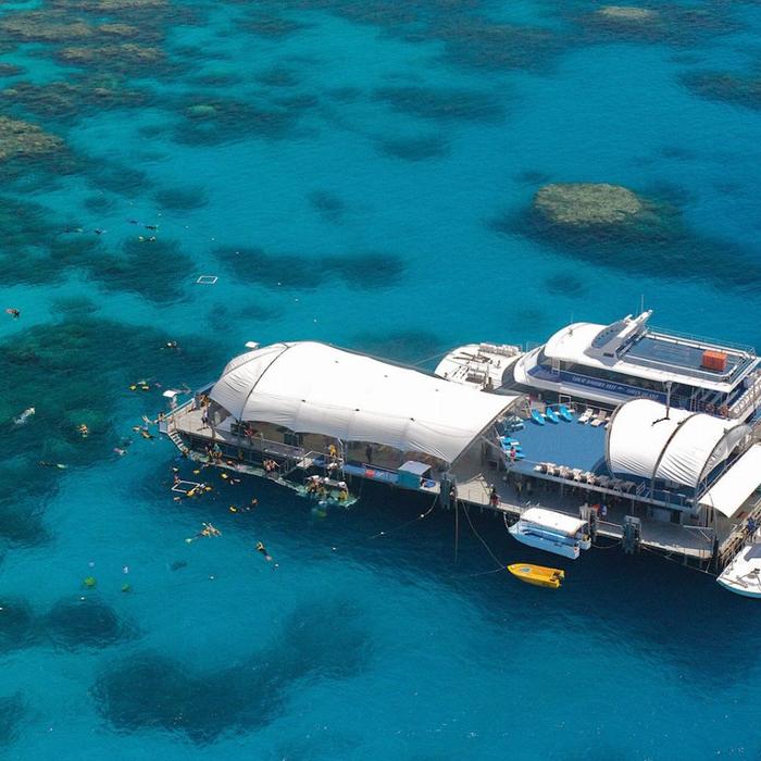 Great Adventures Moore Reef Pontoon Day Tour (+ 1 Certified Dive)