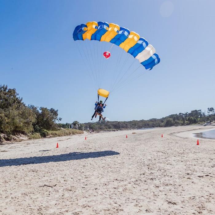 Skydive Australia Noosa Tandem 13,000ft Skydive Weekend (Self-Drive)