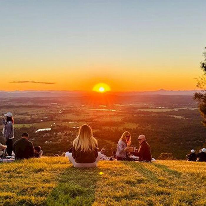 Aussie Explorations Stargazing + Glow Worms + Dinner + Transportation