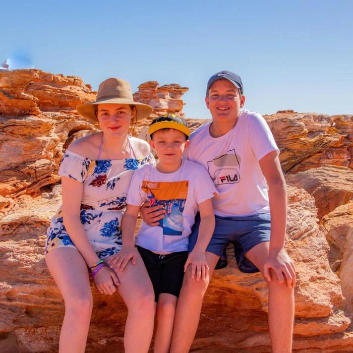 Broome And Around Bus Charters and Tours Discover Broome – Panoramic Town Sightseeing Tour (Signature Experience)