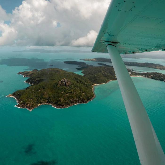 Reef Wings Whitsunday Islands 70 min Scenic Flight
