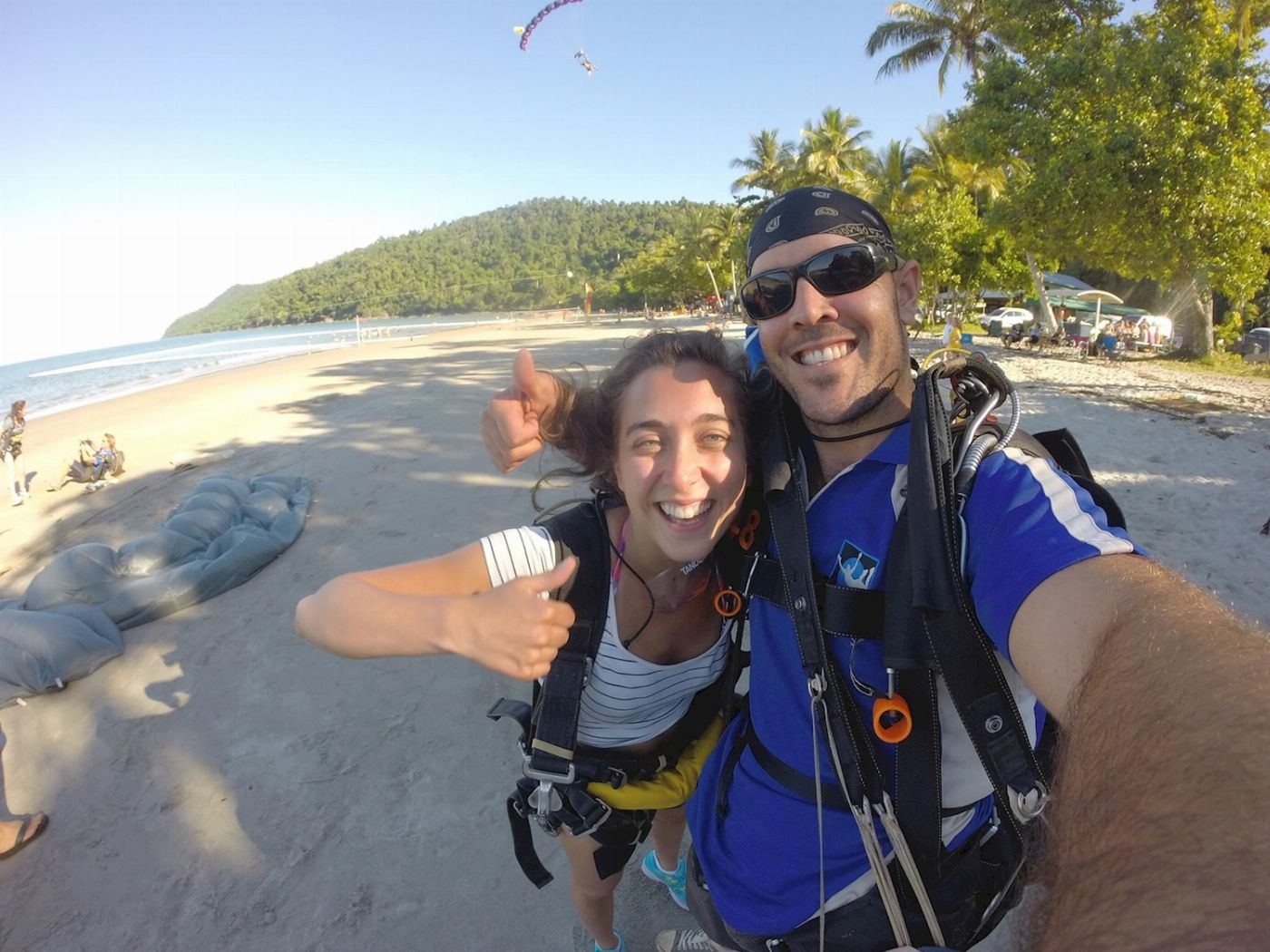 SKYONE Cairns Tandem Skydive up to 14,000ft - Free Transfers