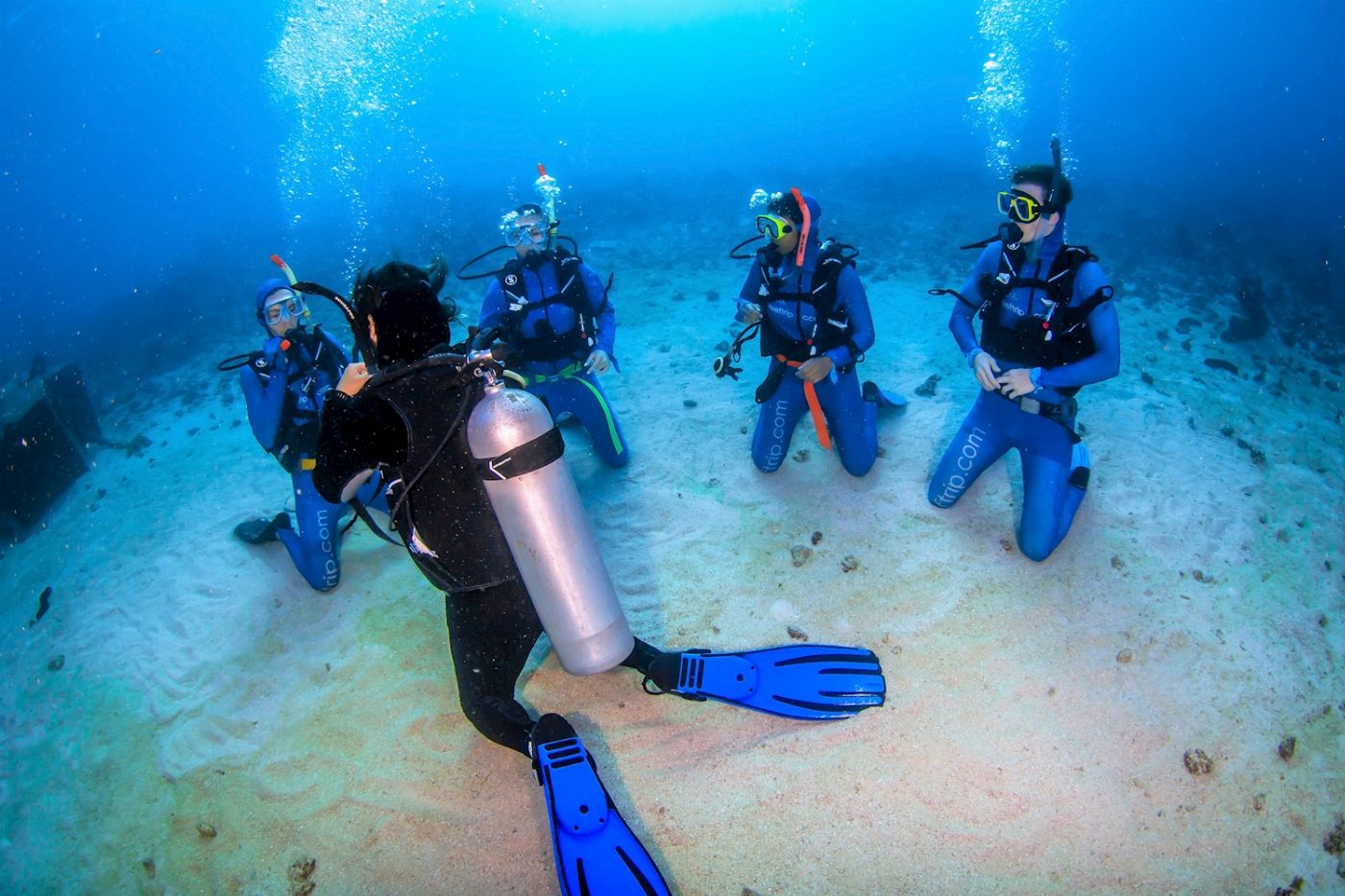 Reef Encounter Intro / Resort Dive Adventure 3D/2N (7 Day Dives)