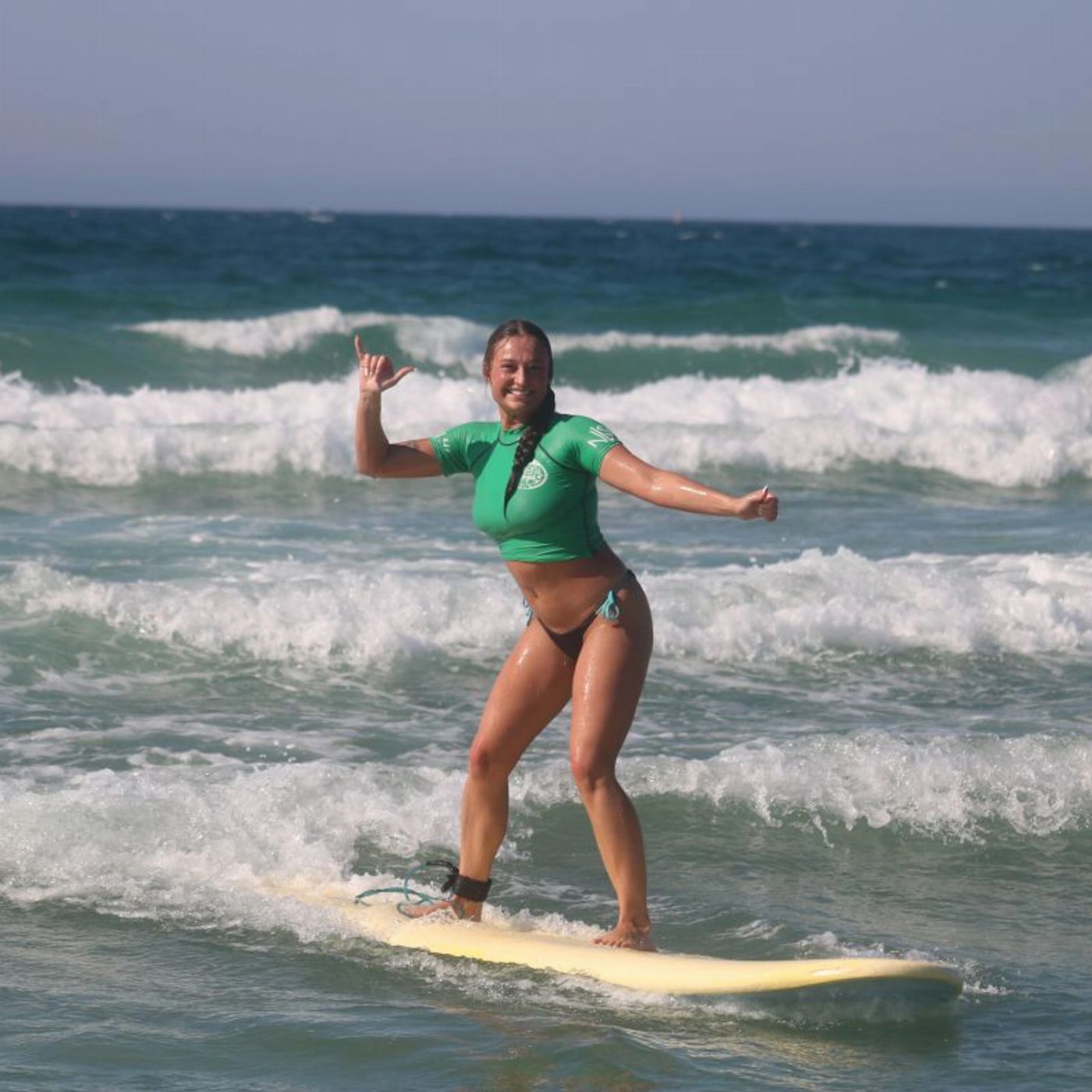 Byron Bay Surf School Plan A - Group Surf Lesson