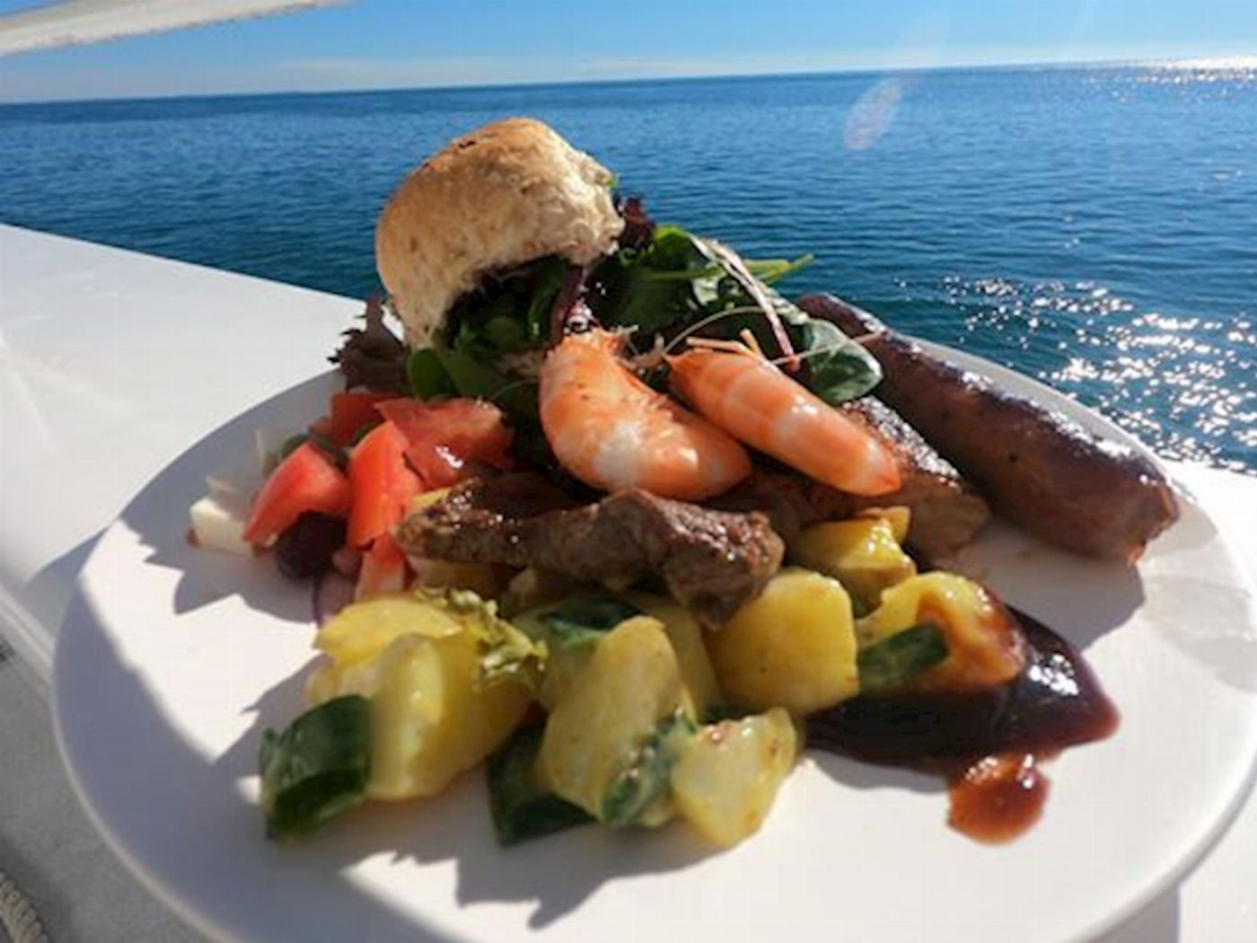 Whalesong Cruises Fraser Island Beach + BBQ Cruise