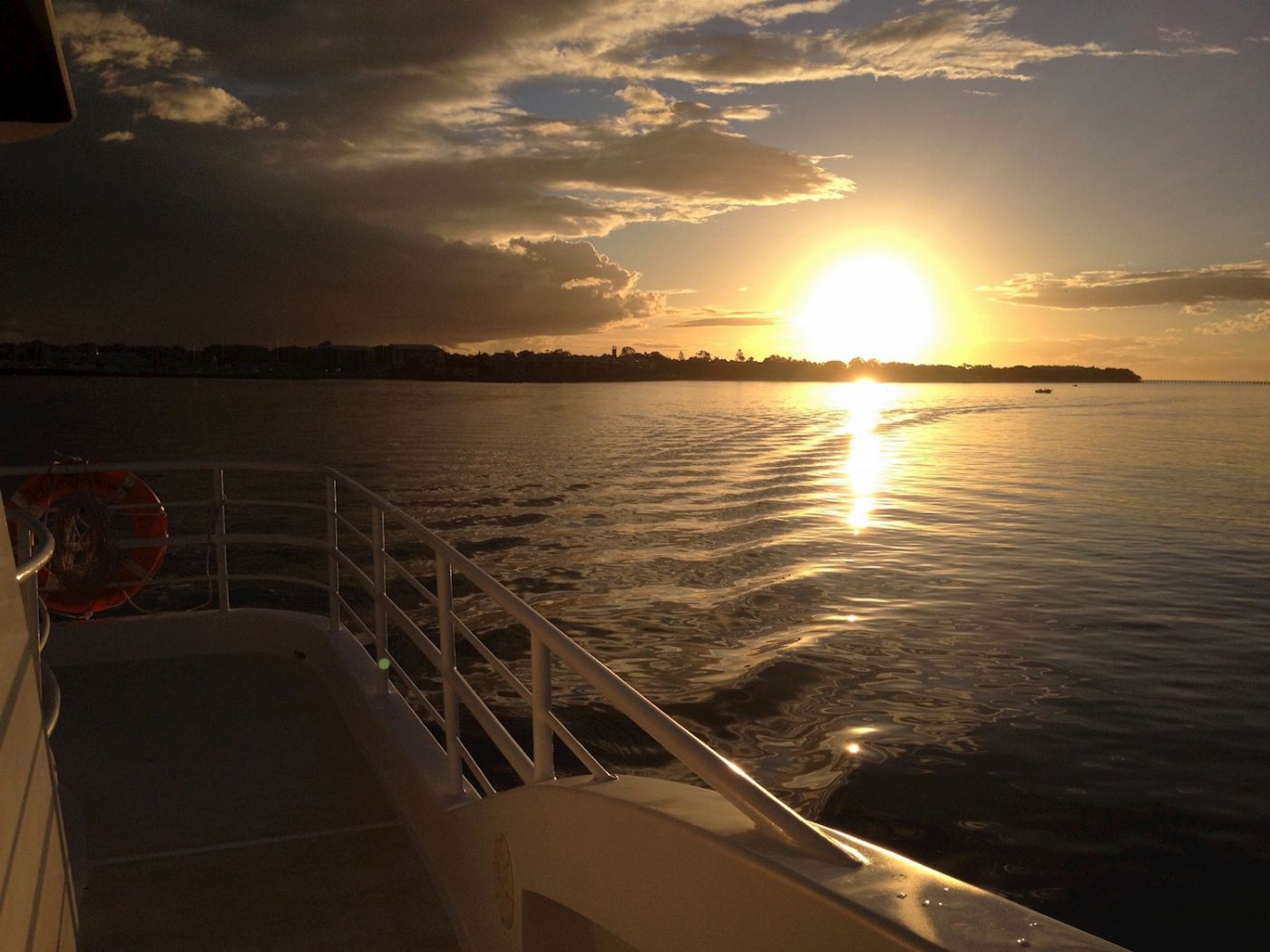 Whalesong Cruises Hervey Bay Sunset Cruise