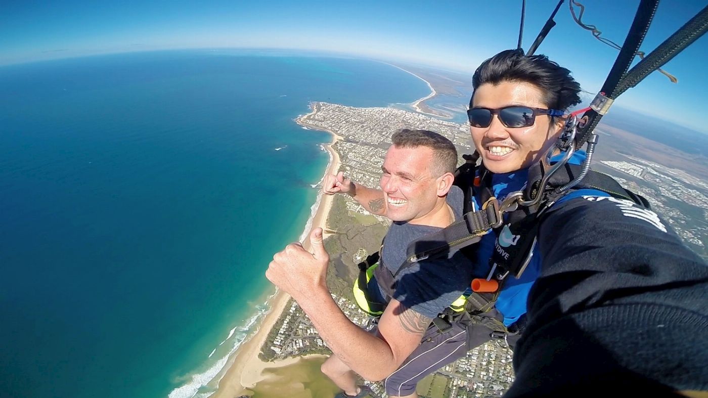 SKYONE Sunshine Coast Tandem Skydive with Beach Landing