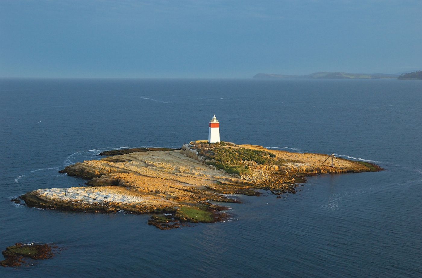 Pennicott Wilderness Journeys Iron Pot Cruise - Morning