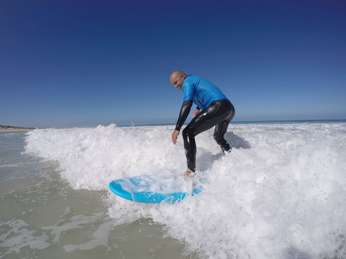 Perth Go Surf Perth Family Surf Experience – Private Group Lesson