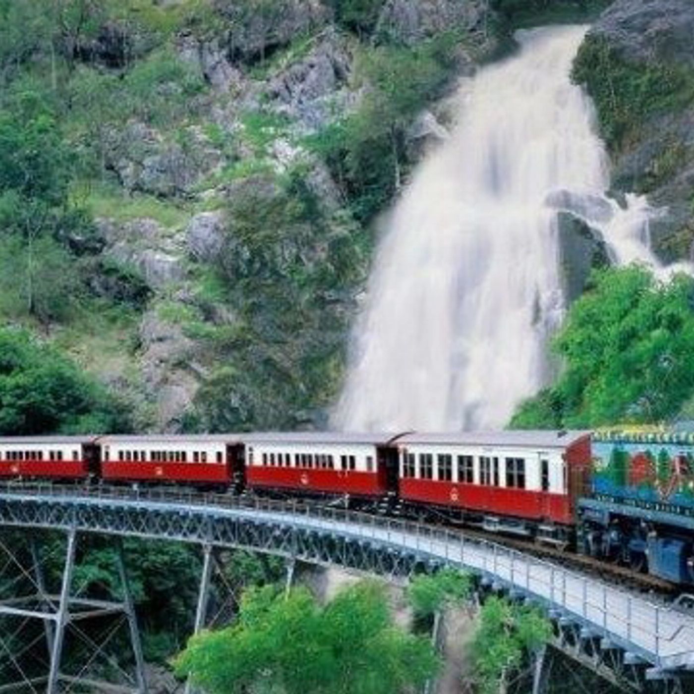Kuranda & Outback Tours Kuranda Scenic Train & Skyrail Cableway