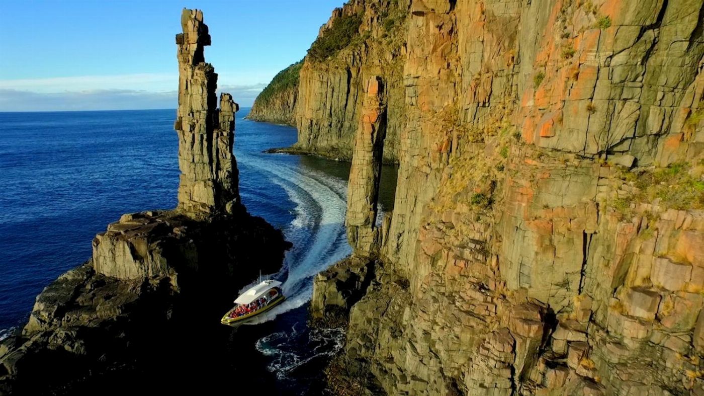 Pennicott Wilderness Journeys Bruny Island Cruise with Kettering Bus Pickup