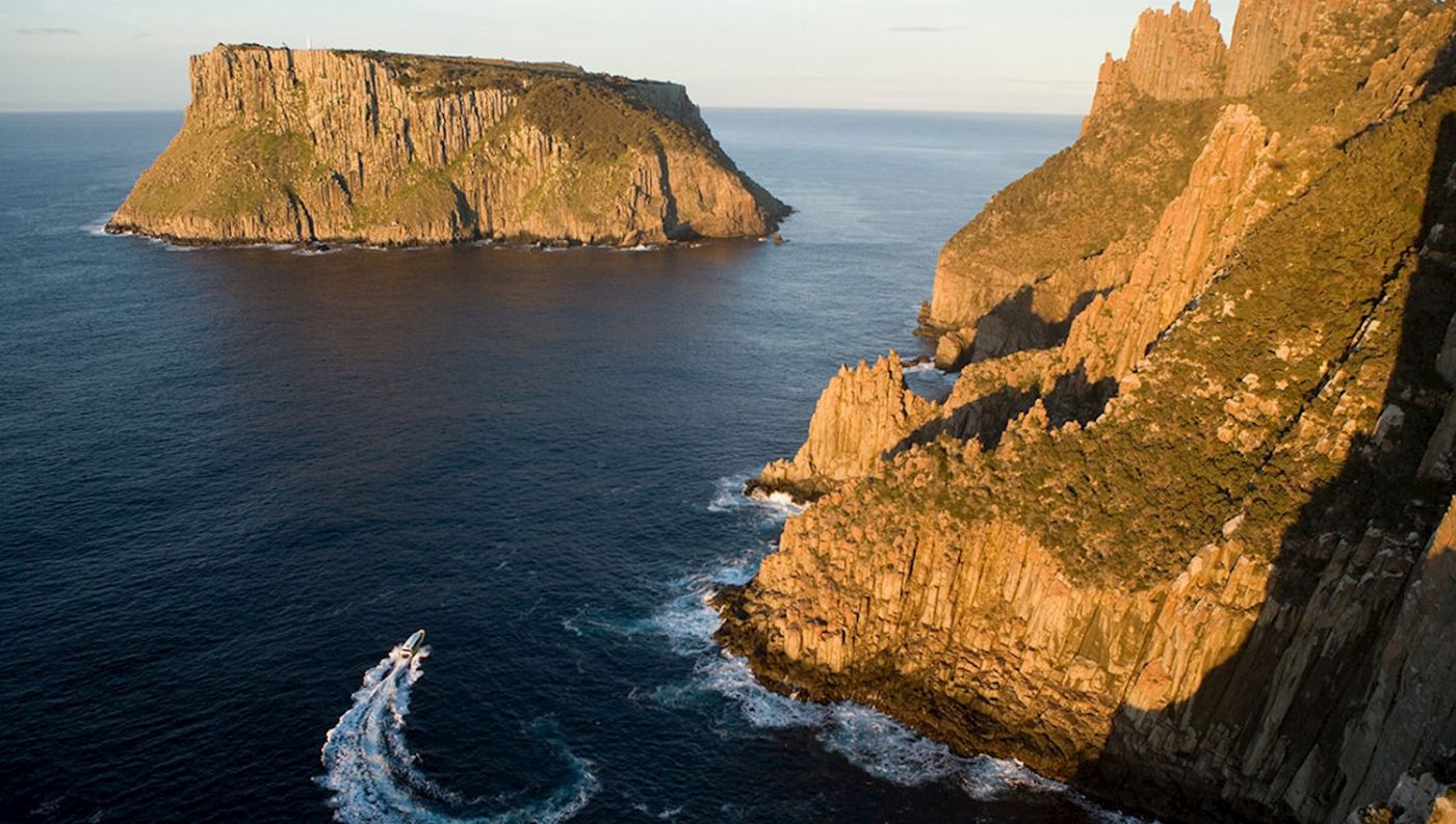 Pennicott Wilderness Journeys Tasman Island Cruise - Full Day + Devils Park