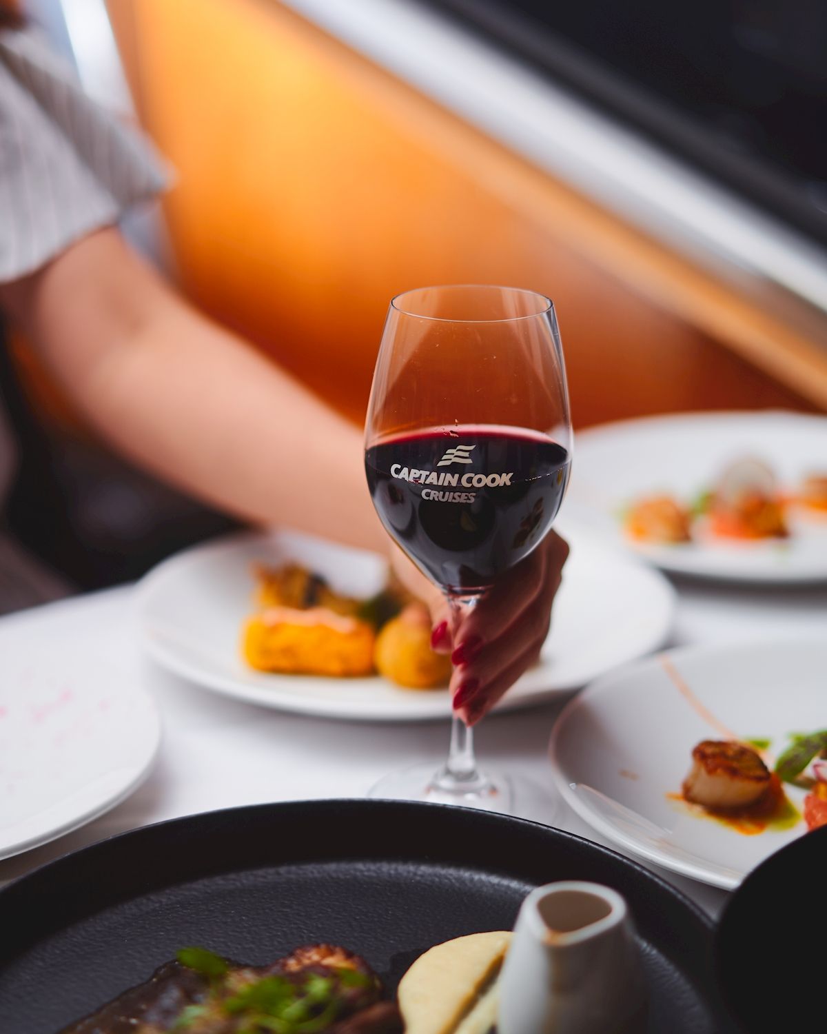 Captain Cook Cruises Sydney: Gold Penfolds 6-Course Degustation Dinner Cruise