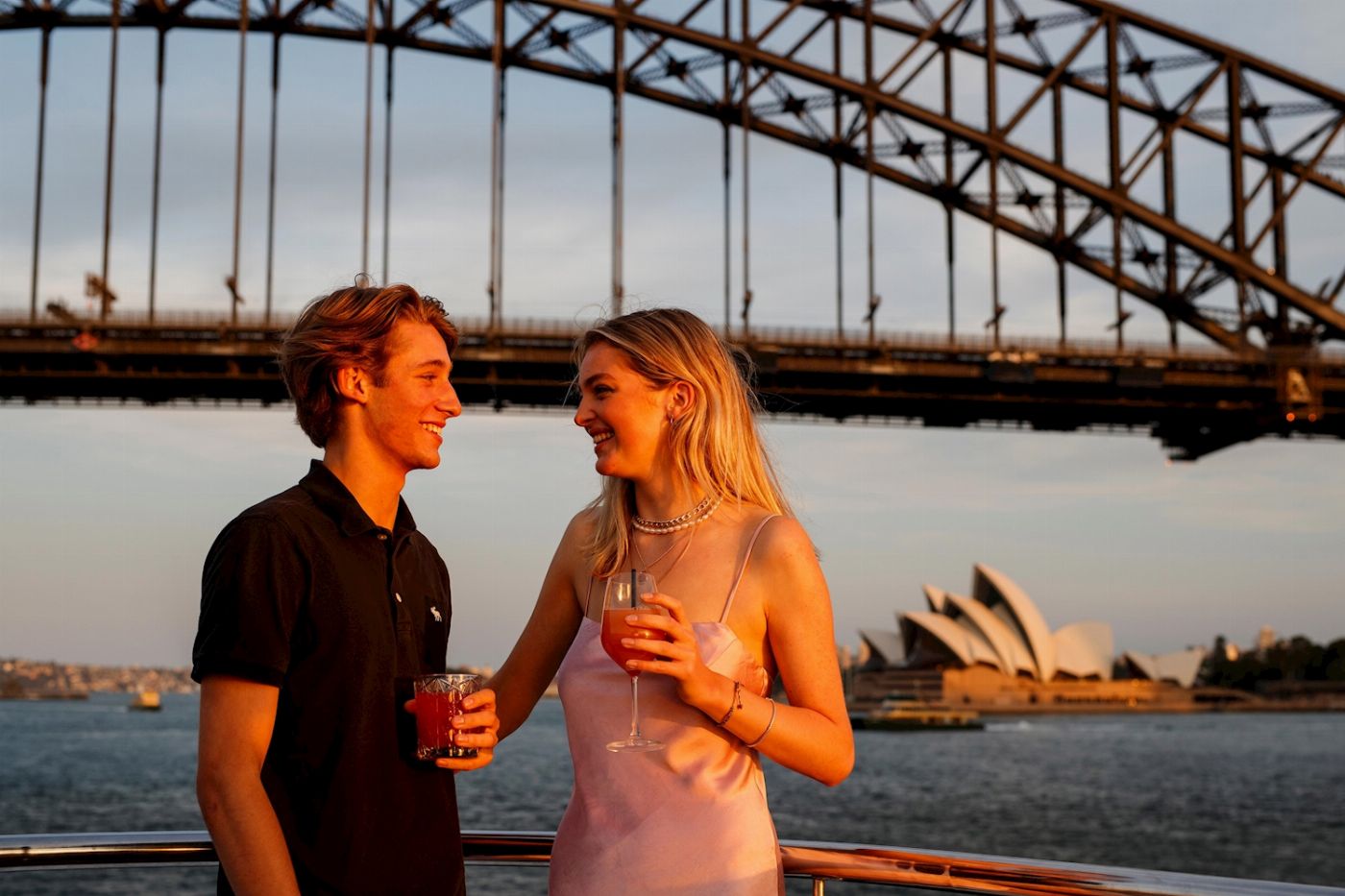 Captain Cook Cruises Sydney: Sunset Dinner Cruise (3-Course)
