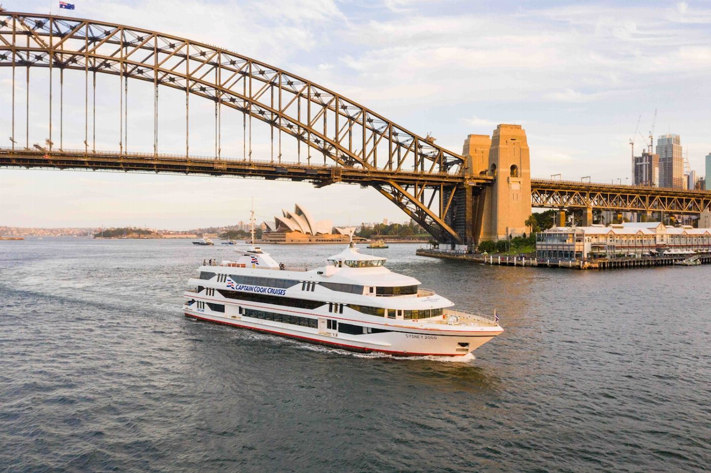 Captain Cook Cruises Sydney: Sunset Dinner Cruise (3-Course)
