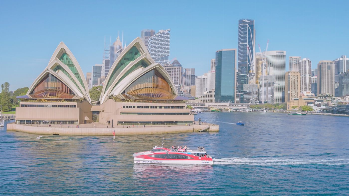Captain Cook Cruises Sydney: Taronga Zoo Entry & Return Ferry from Circular Quay