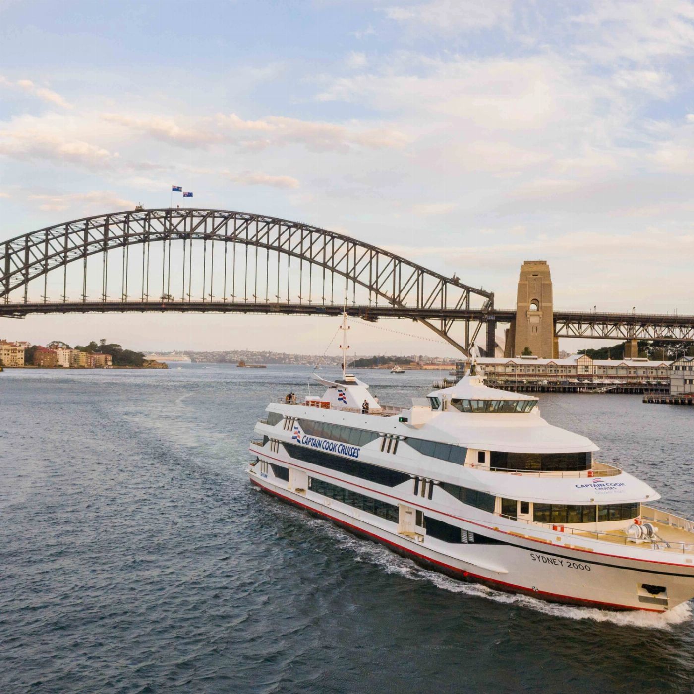 Captain Cook Cruises Sydney: Harbour View Lunch - 2 Course