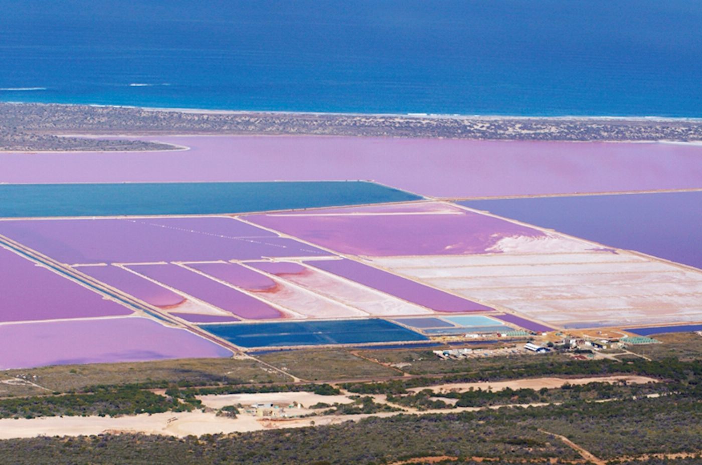 Kalbarri Scenic Flights Abrolhos Islands, Pink Lake & Gorges Grand Flight