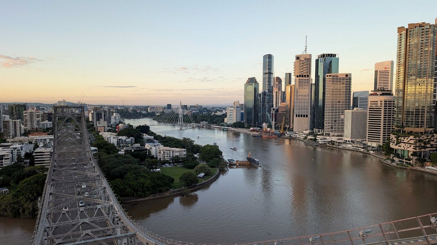 Story Bridge Adventure Climb Dawn Climb